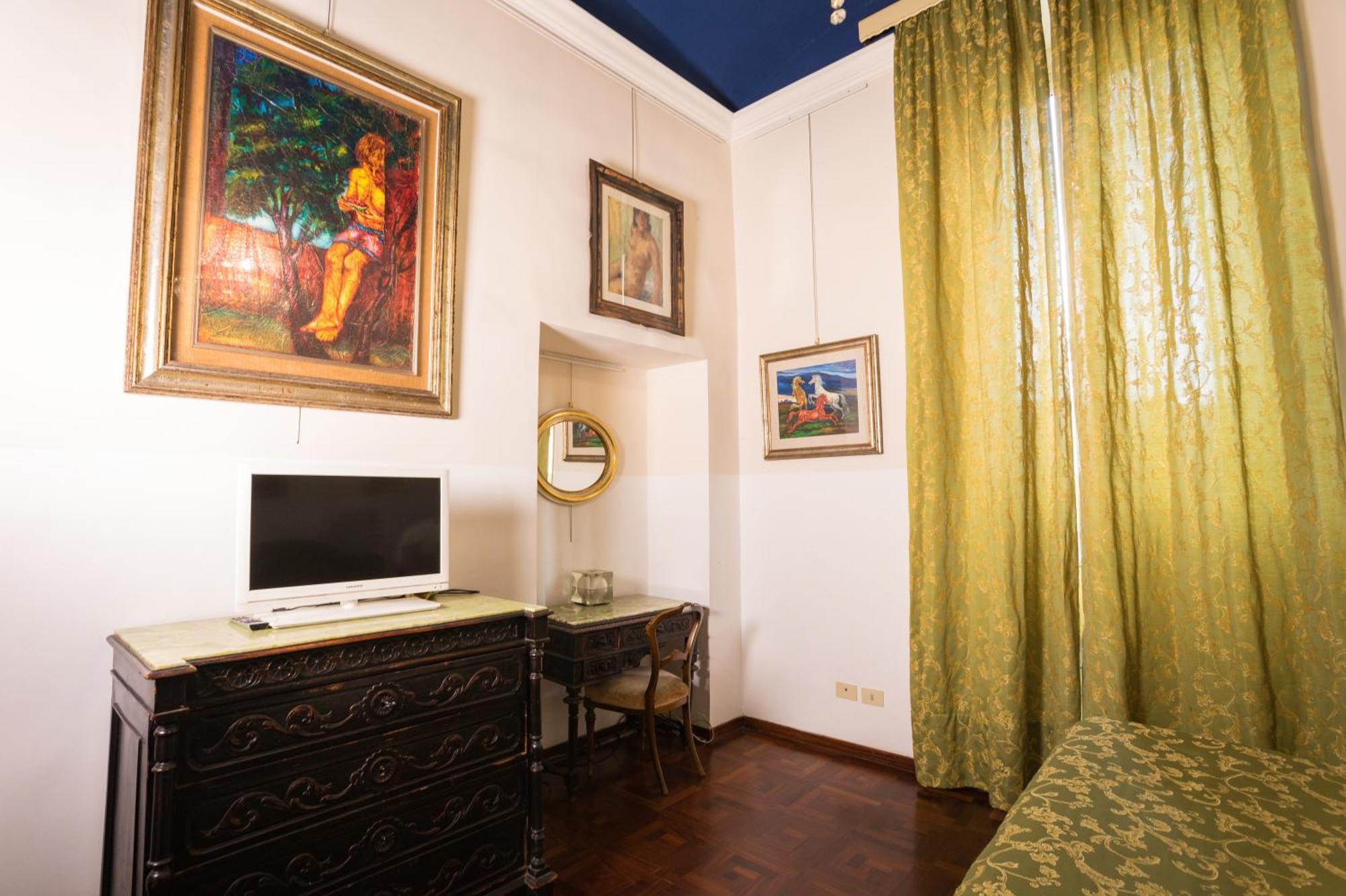 Appartamento D'Epoca Colosseo Art Gallery Рим Екстер'єр фото